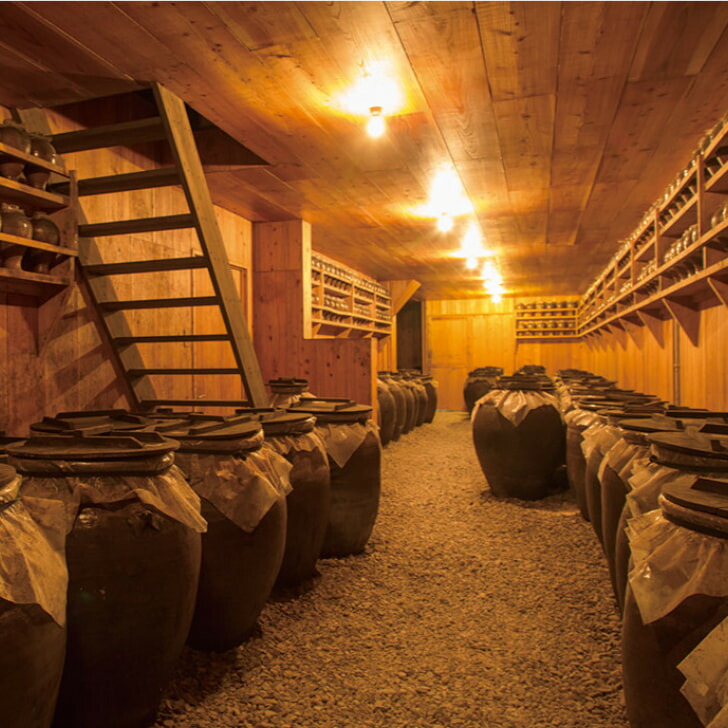 楽天市場】＜ご贈答に＞泡盛 琉球王朝 五升壺（30度）9000ml多良川