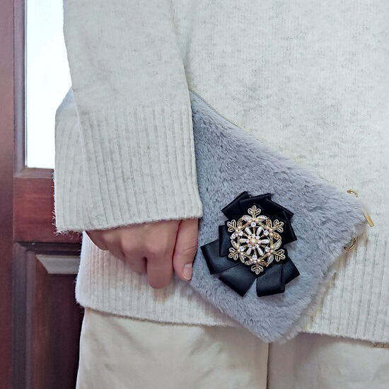 楽天市場】チリア 田川啓二 スノークリスタルリボンブローチ ビーズ