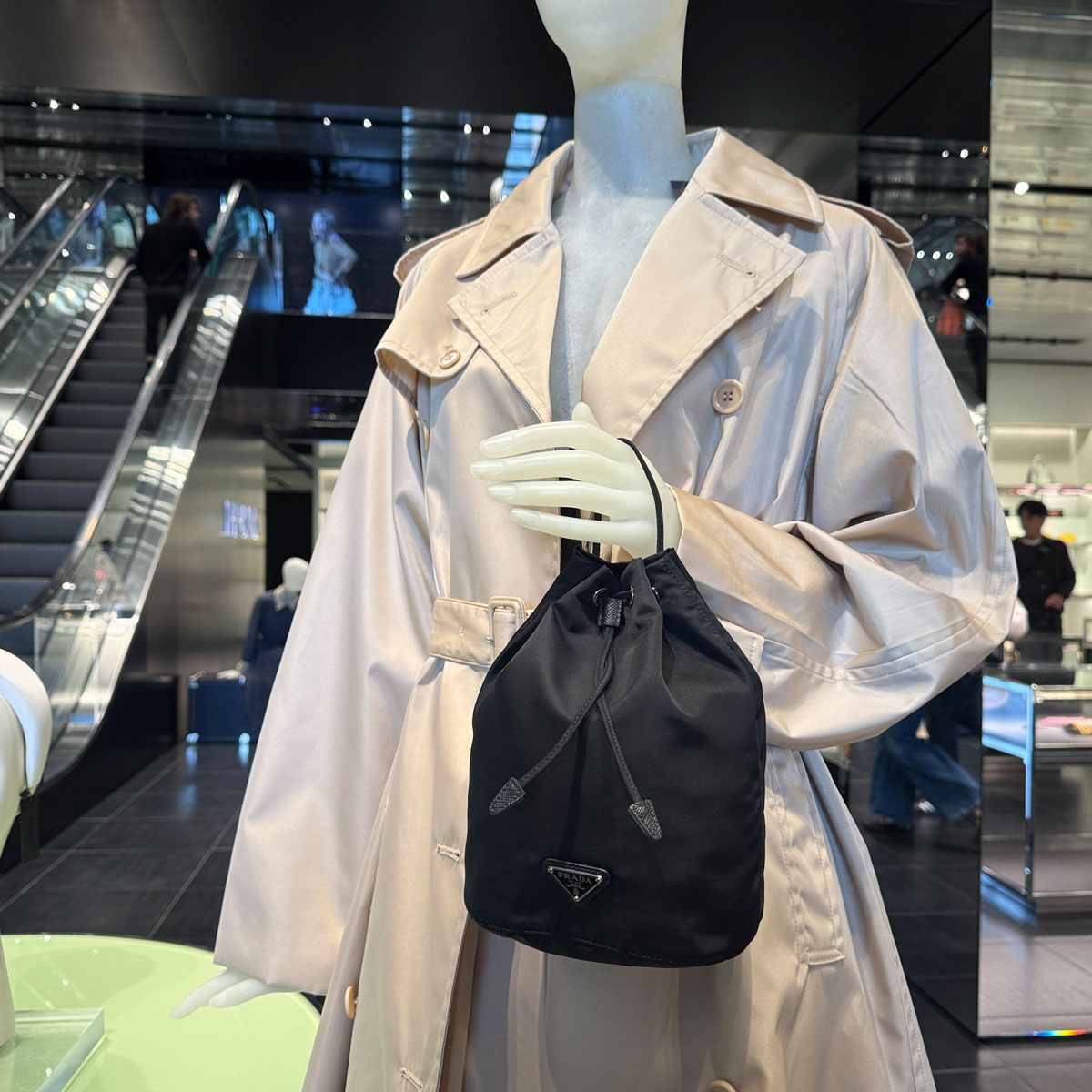 楽天市場】【ショッパー付】PRADA プラダ 正規品 巾着バック Re Nylon