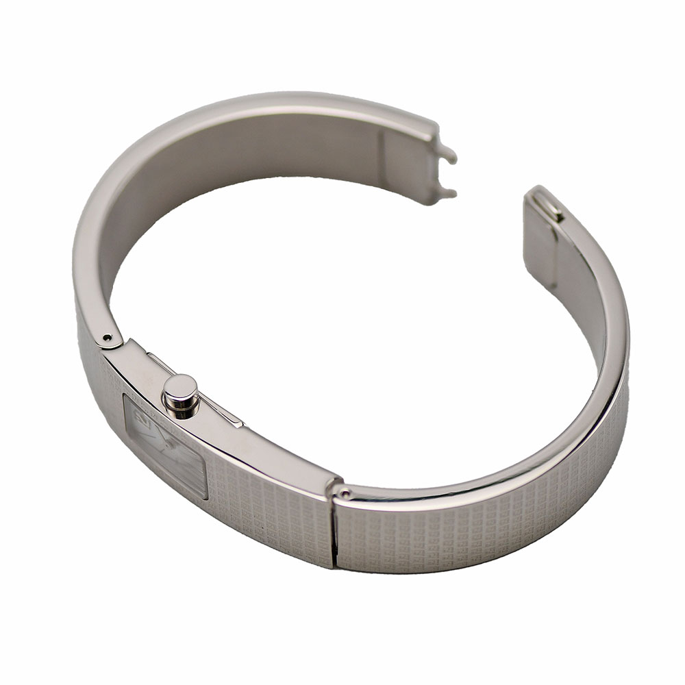 楽天市場】フェンディ FENDI バングルウォッチ 3300L クォーツ