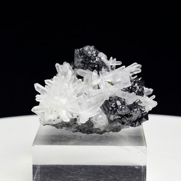 楽天市場】◇水晶共生◇ パイライト 黄鉄鉱 クラスター ミニサイズ【約