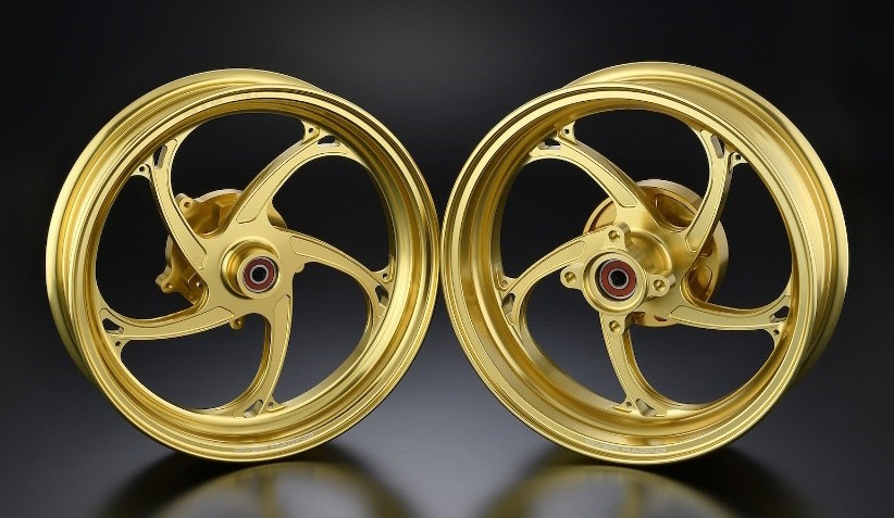 2703872_2748.jpg?fitin=720:720