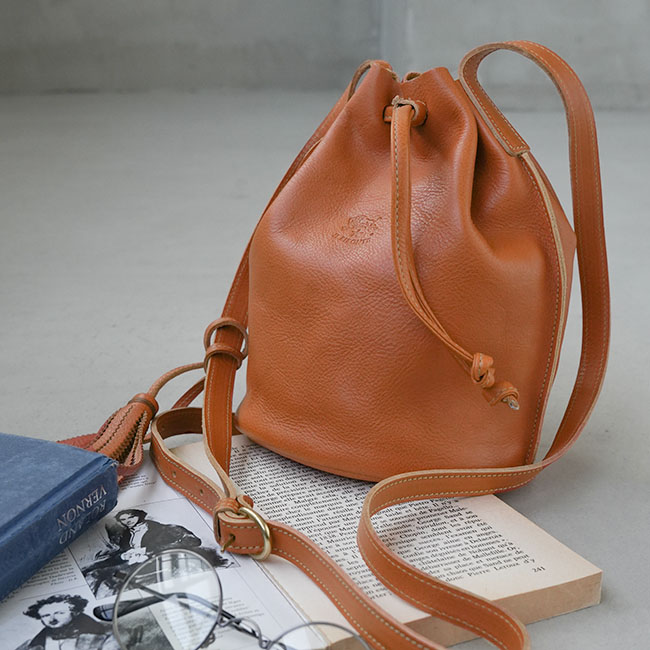 楽天市場】◇【国内正規販売店】[54172300310]IL BISONTE(イルビゾンテ