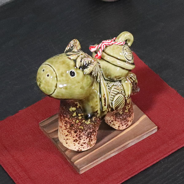 楽天市場】【38時間限定20%OFFクーポン配布中】干支置物 信楽焼馬 干支