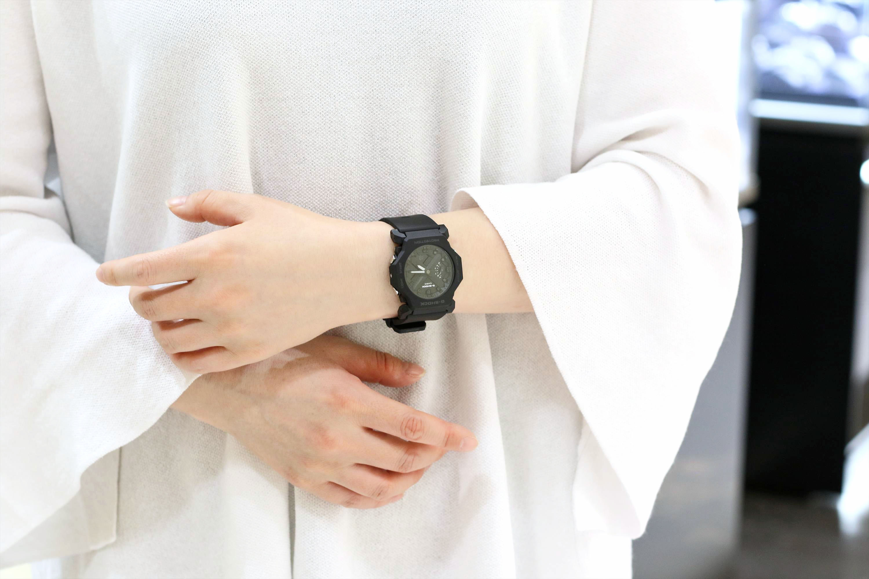 楽天市場】カシオ Gショック GA-2300-1AJF ミニマルデザイン 高輝度LED