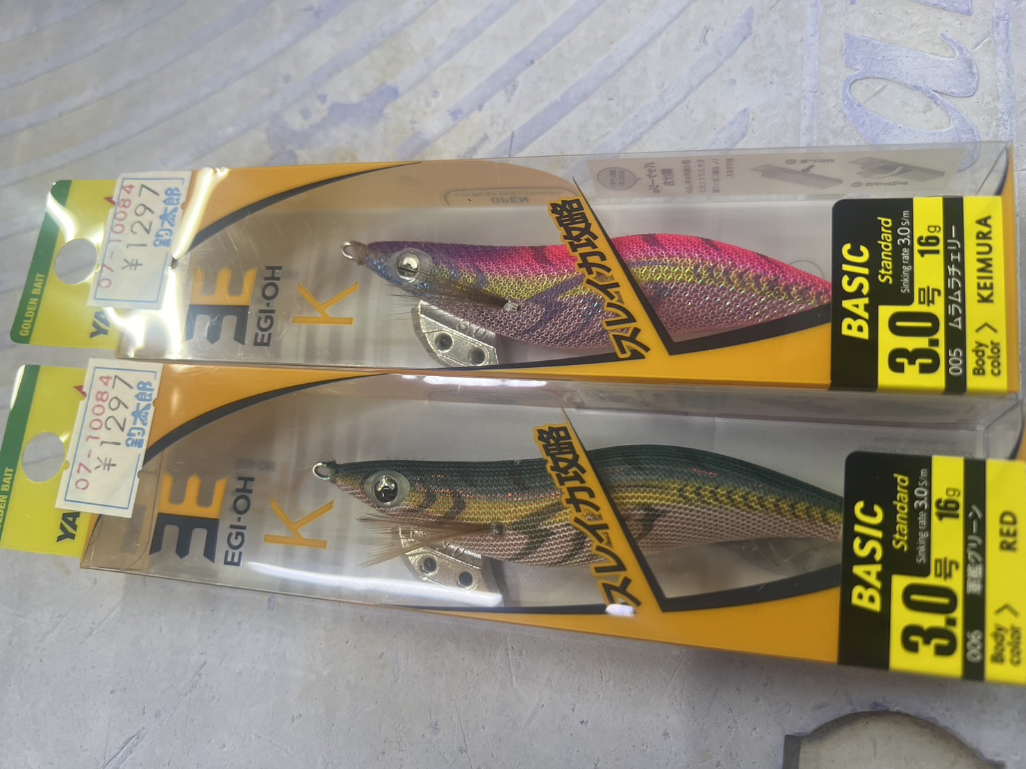 ヤマシタ エギ王Kの人気カラー 軍艦グリーンとムラムラチェリーは確か