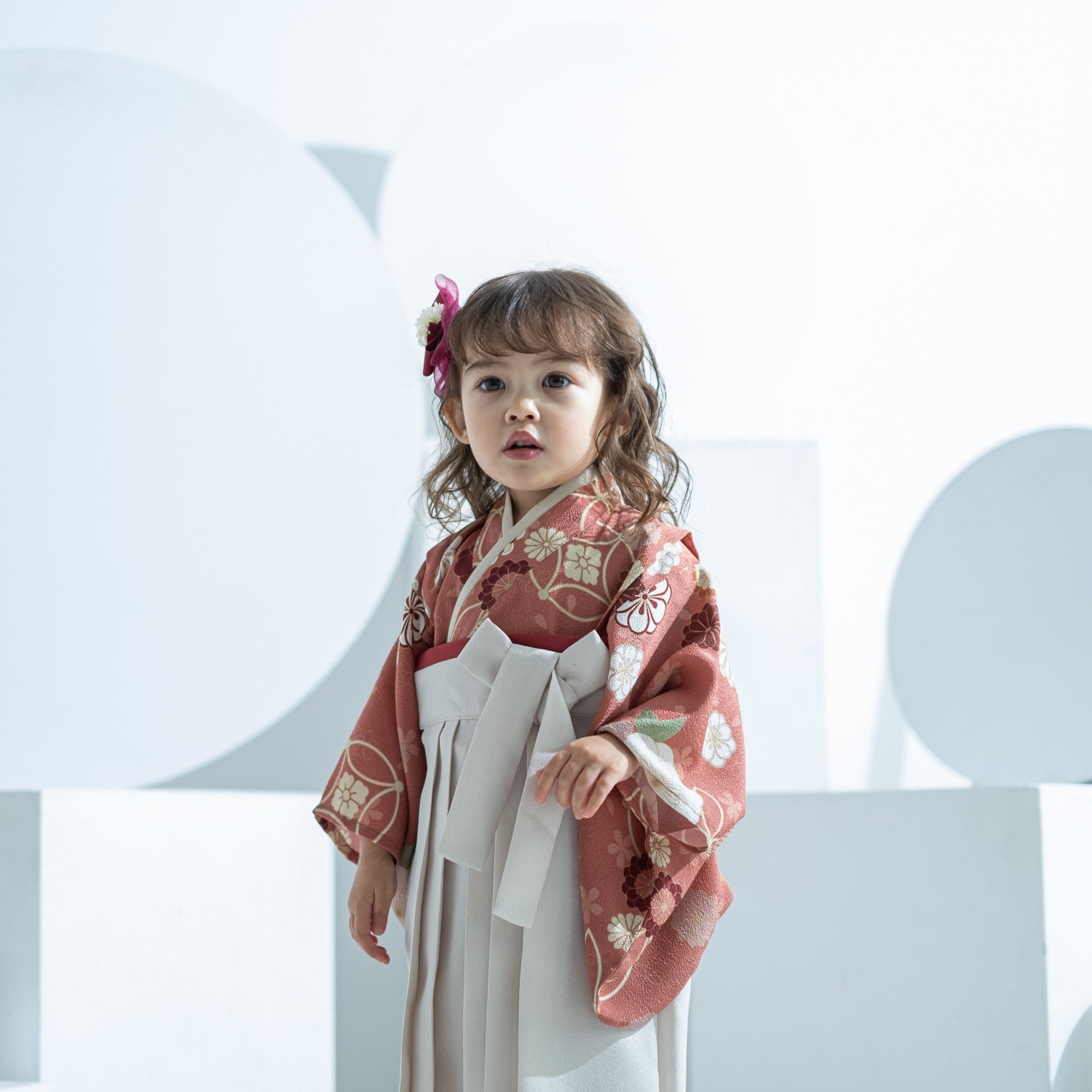 かれん袴 女の子 ベビー袴 お食い初めや初節句の衣装に – tsukihana