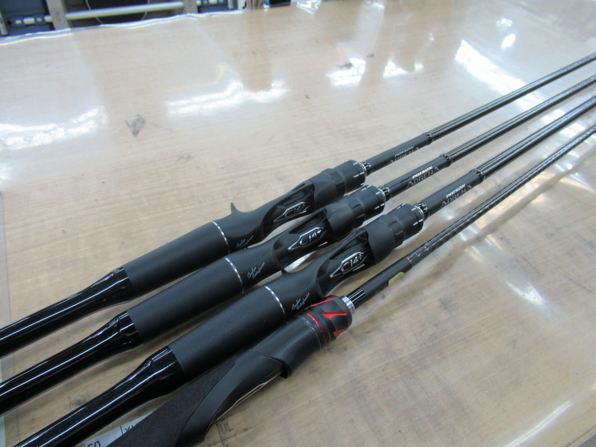 シマノの18ポイズンアドレナ1610M、18ポイズンアドレナ