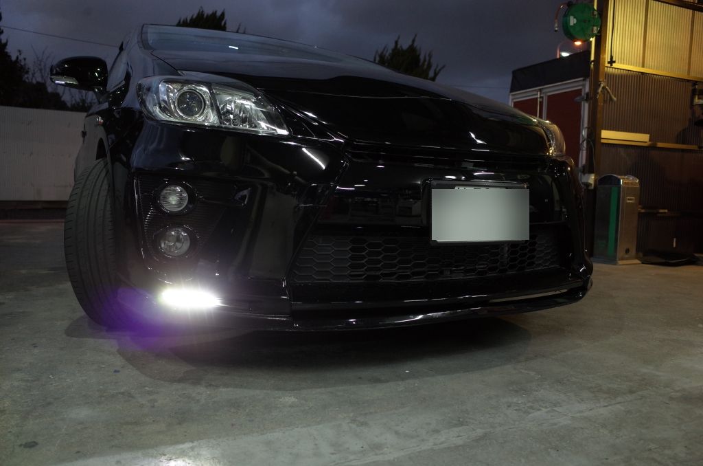 30系G'sプリウスの車検前修理とデイライト光量UP！！ | トレードゲート