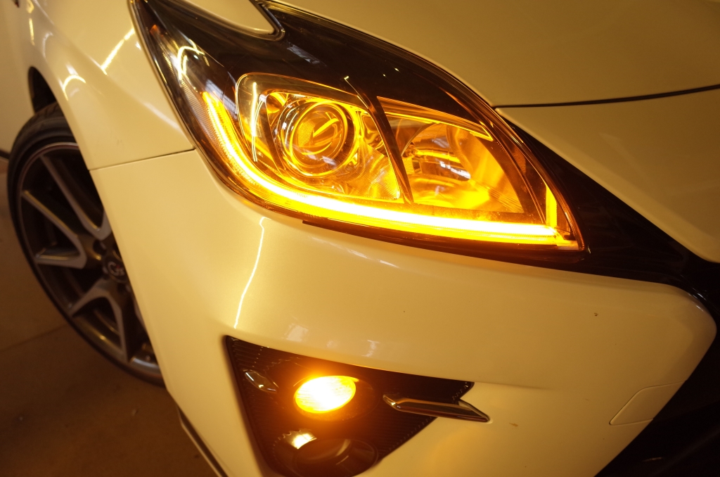 30G'sプリウスのヘッドライトシリコンチューブ施工 | トレードゲート