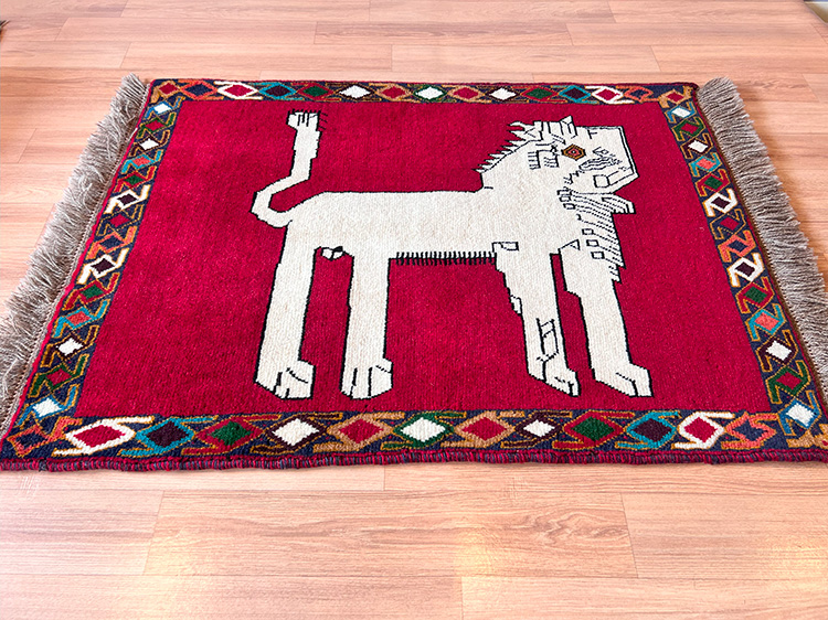 ライオンギャッベ シラーズ産・ペルシャ絨毯／Size:111×81／大阪／豊中