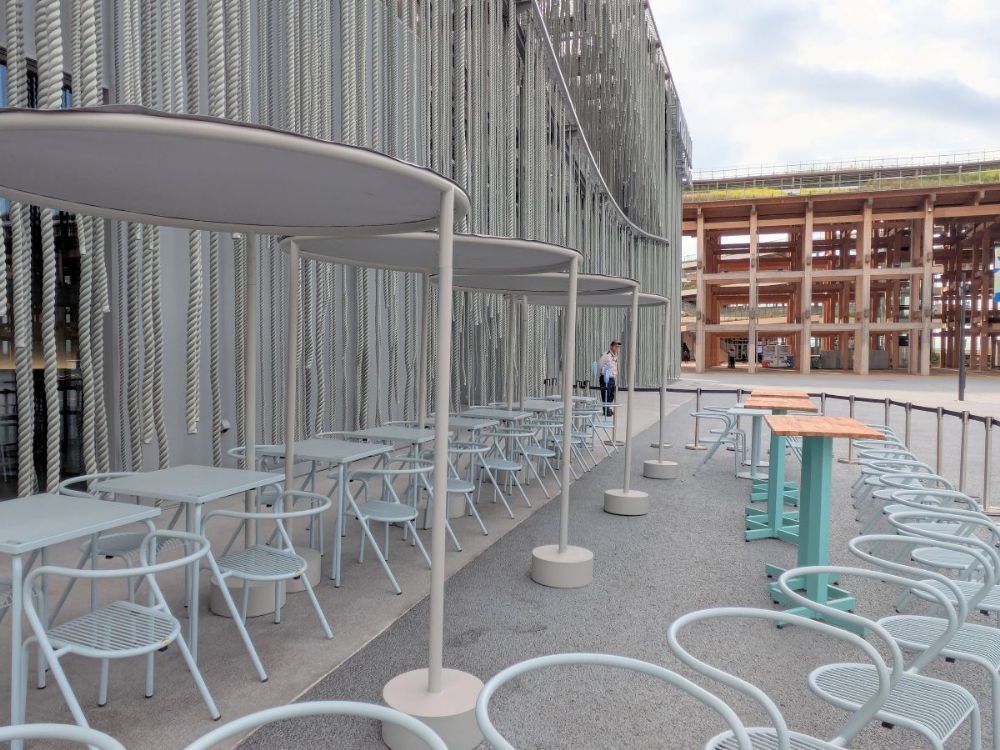 万博ポルトガルパビリオンのレストランでおひとりさまのオーダー例をご