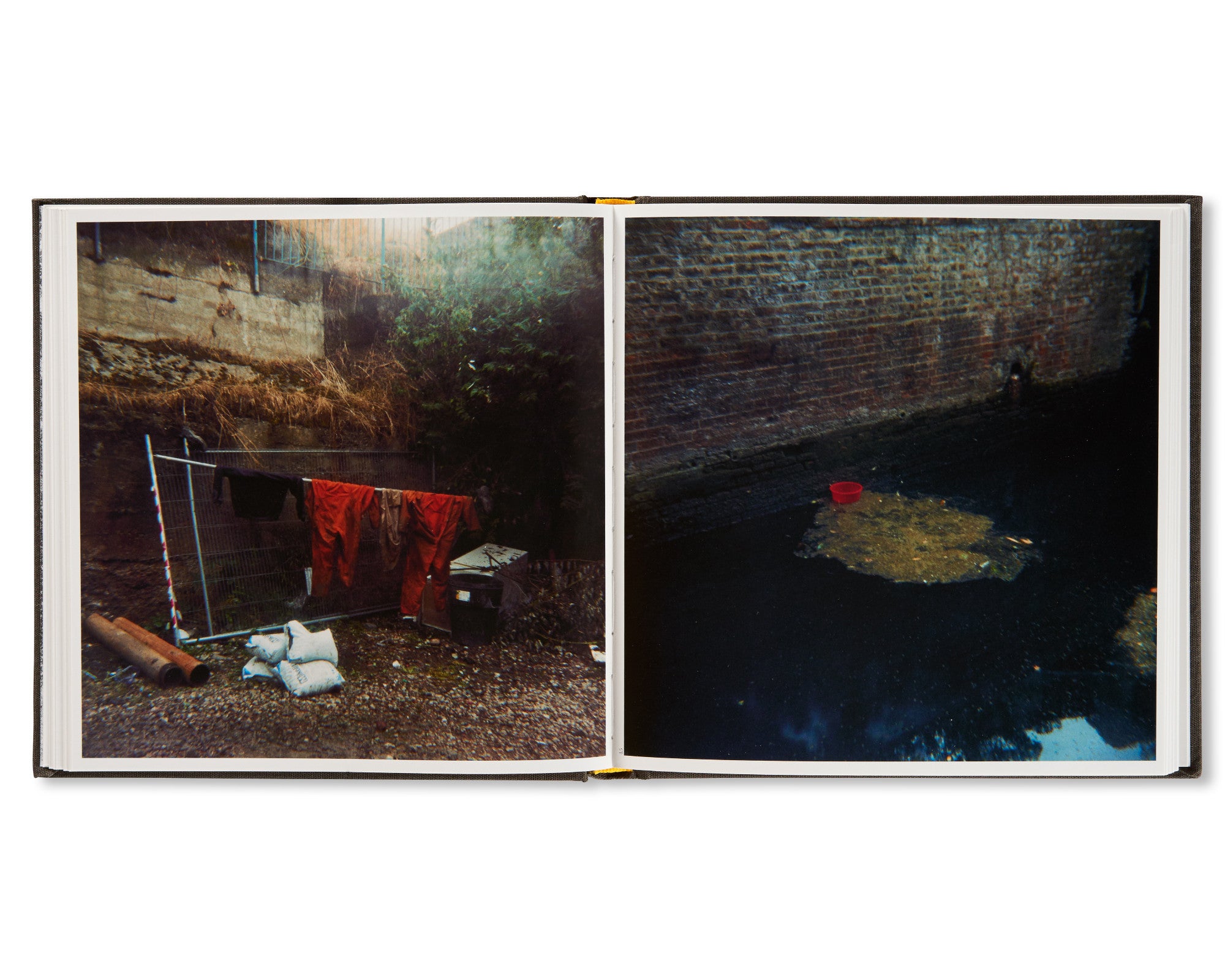 ARCHAEOLOGY IN REVERSE by Stephen Gill – twelvebooks