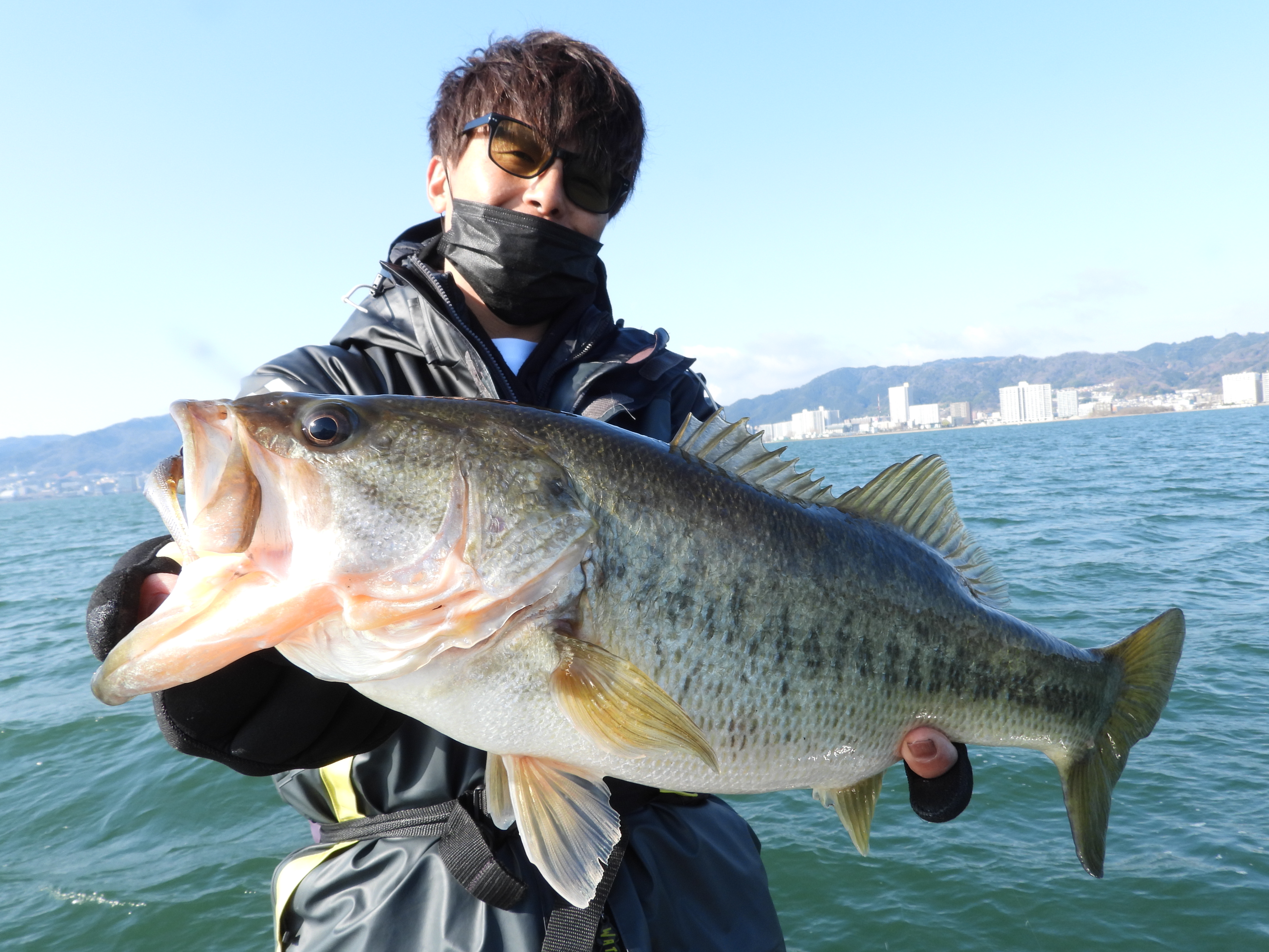 ツララ】モンストロ65LSコンセプトD入荷！！ | BACKLASH STAFF BLOG