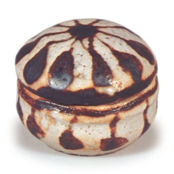 志野 手ぐるま 香合 | 鶴田 純久の章 お話