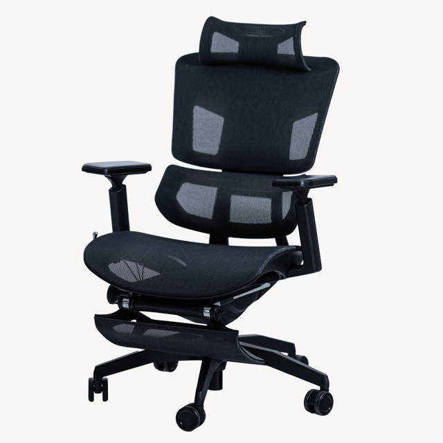 人間工学に基づいて作られた、姿勢を保つ超集中ワークチェア