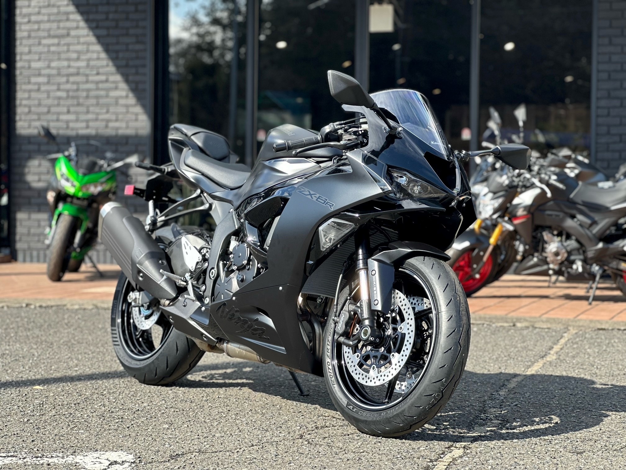 2024年モデル「Ninja ZX-6R」が入荷いたしました！ [最新情報] | U