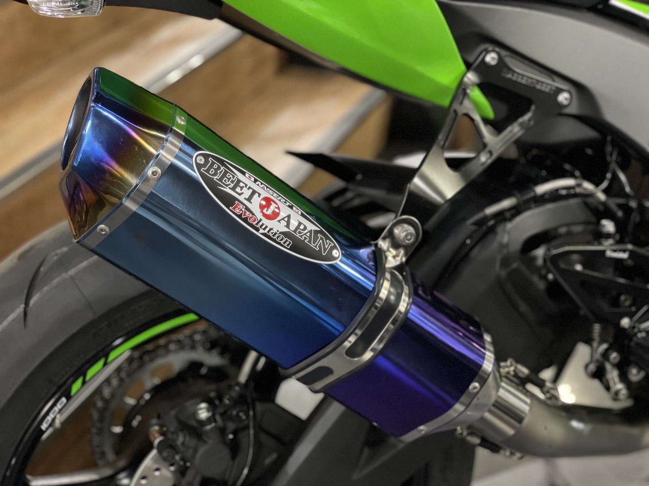 BEET-JAPANフルエキ装着【ZX-10R】入庫しました！ [最新情報] | U
