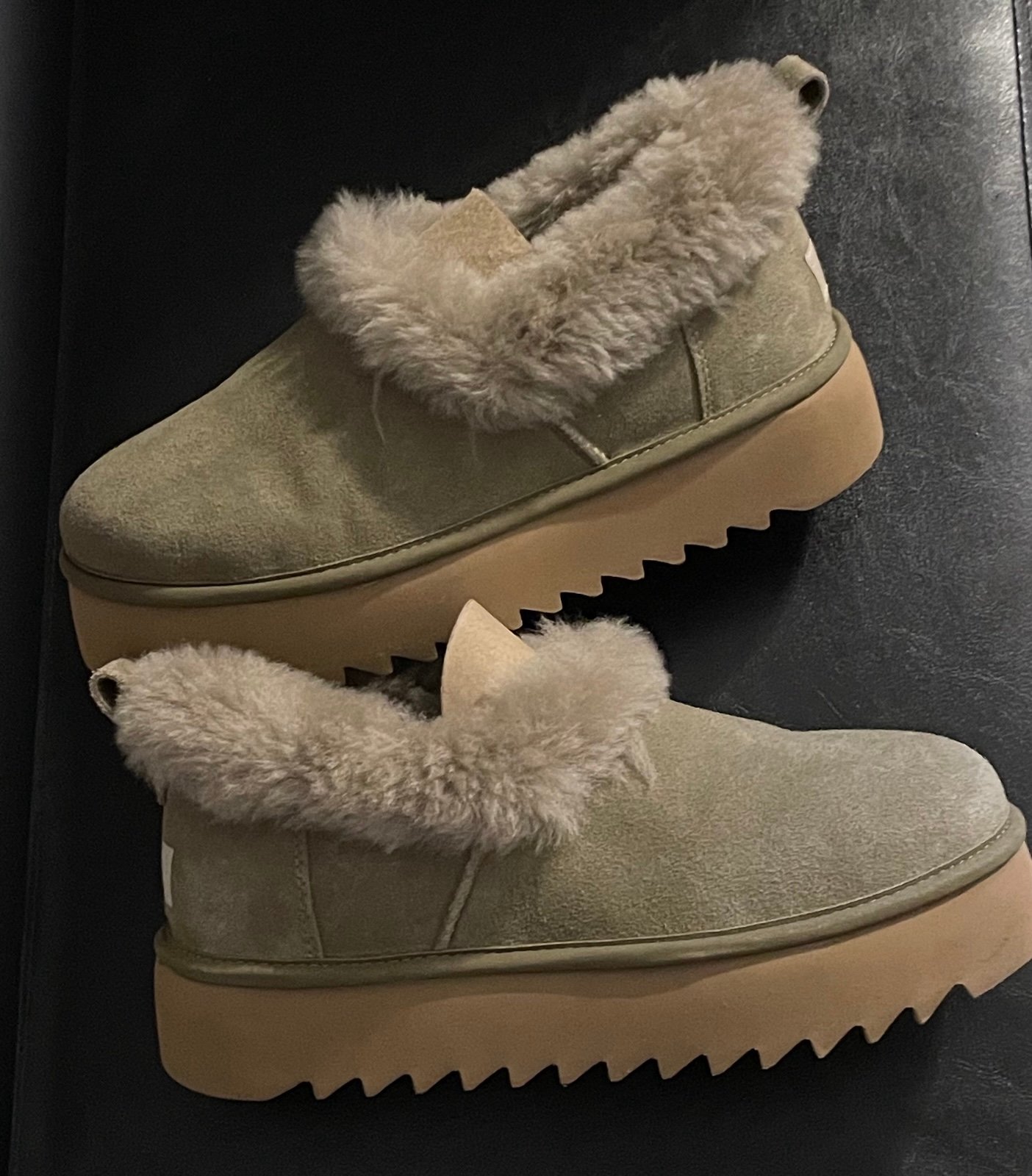 UGG Nita Genuine Shearling Slipper NWOT | Mercari