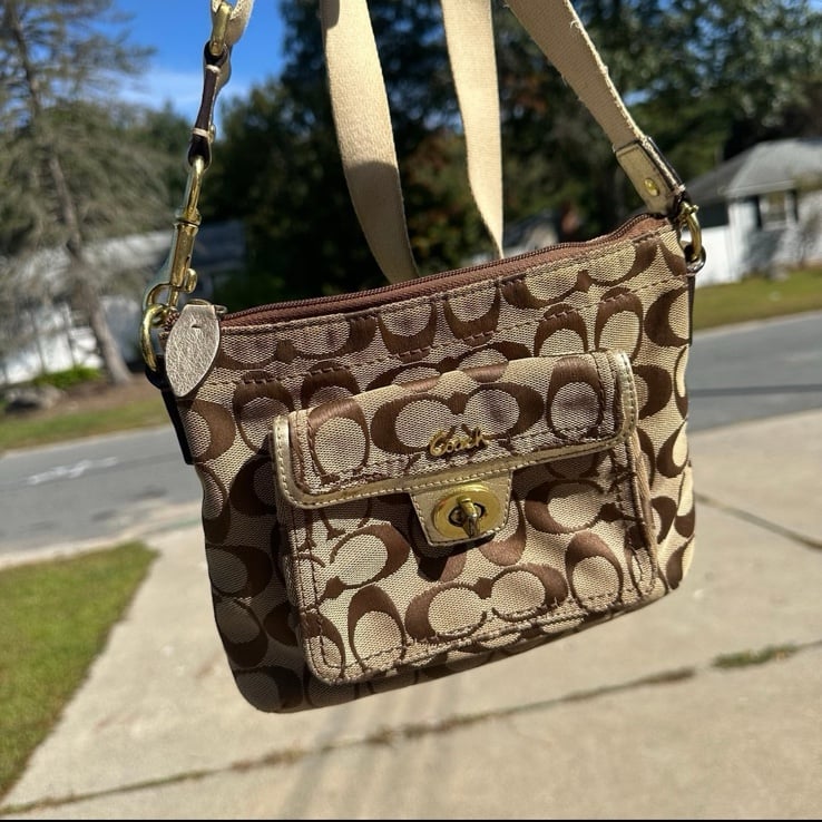 Vintage Y2K Coach Turnlock Signature C | Mercari