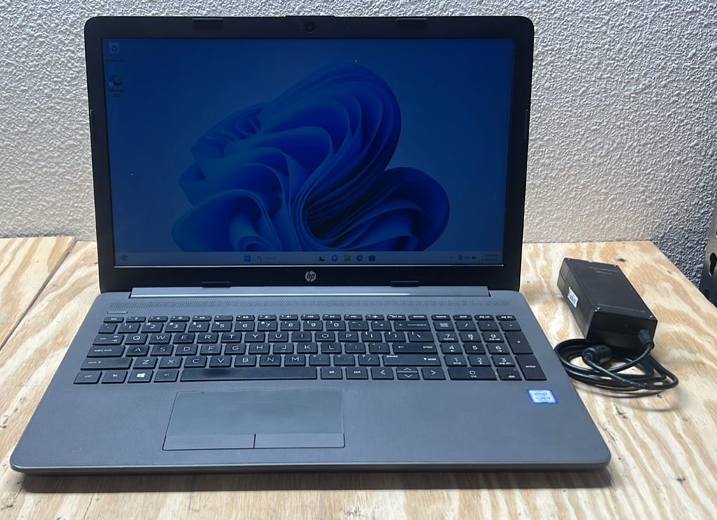 HP 250G7 i3 7020U SSD120GB Windows11 HP 250 G7 - 15.6