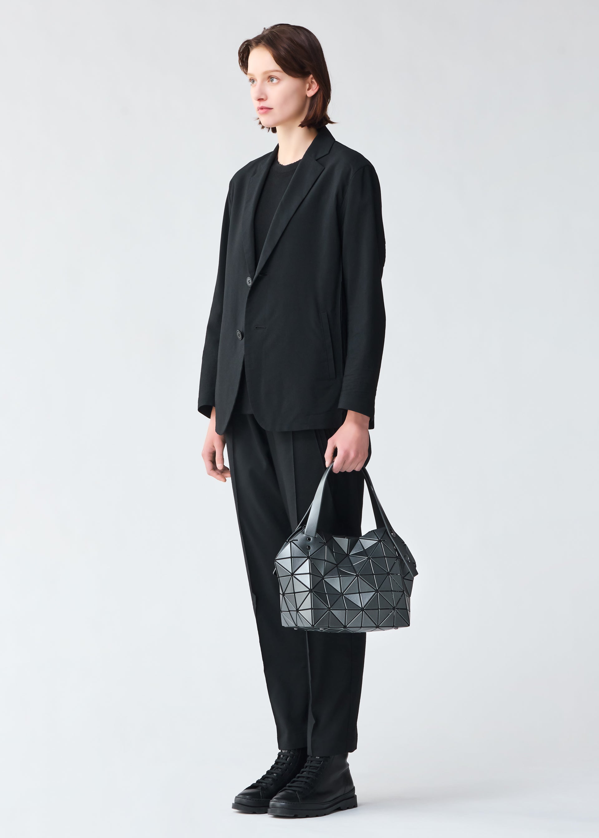 BOSTON – The official ISSEY MIYAKE ONLINE STORE | ISSEY MIYAKE UK