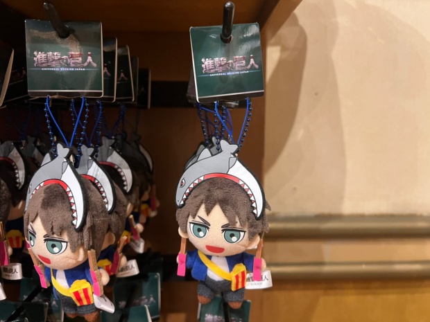 USJ進撃の巨人グッズ2022】ぬいぐるみキーチェーン、調査兵団のマント