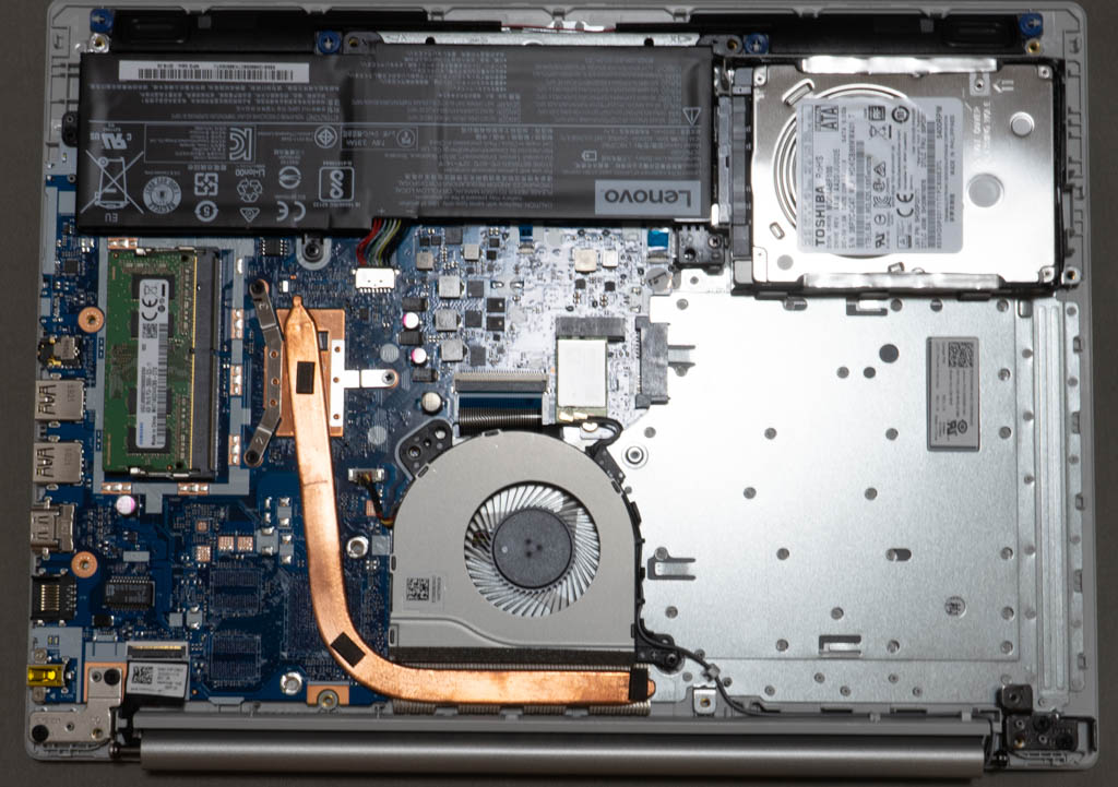 Lenovo Ideapad 330（14）レビュー｜プラチナグレーがオシャレでDVD