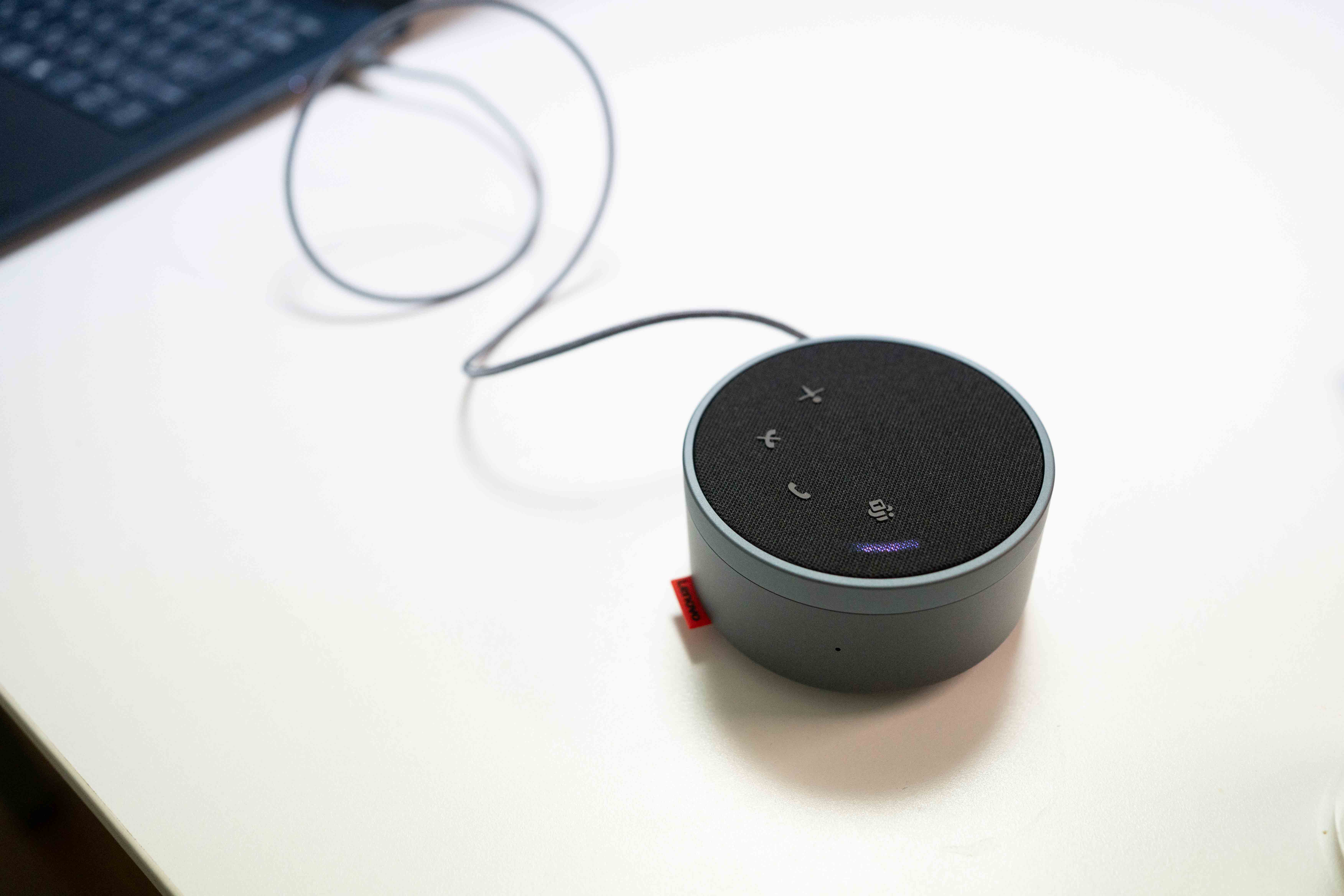 Lenovo Go USB Type-C スピーカーフォンレビュー 直感的な操作で