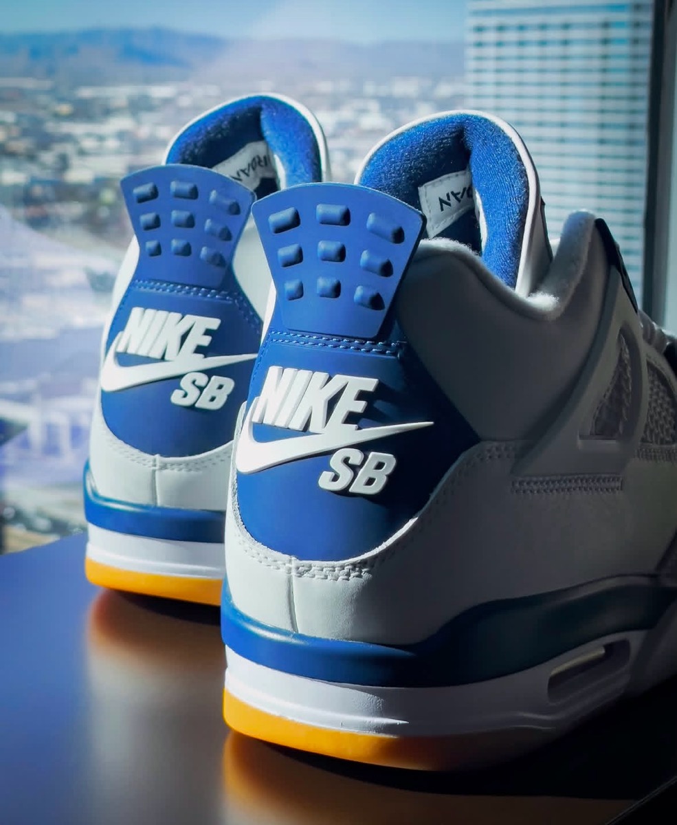 Nike SB x Air Jordan 4 SP “White Navy”が国内5月3日に発売［DR5415