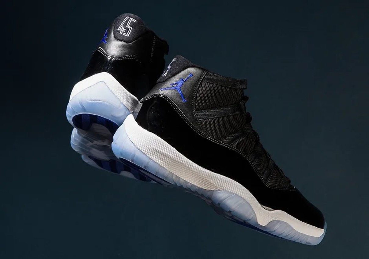 Nike Air Jordan 11 Retro “Space Jam”が映画公開30周年記念で12月12日