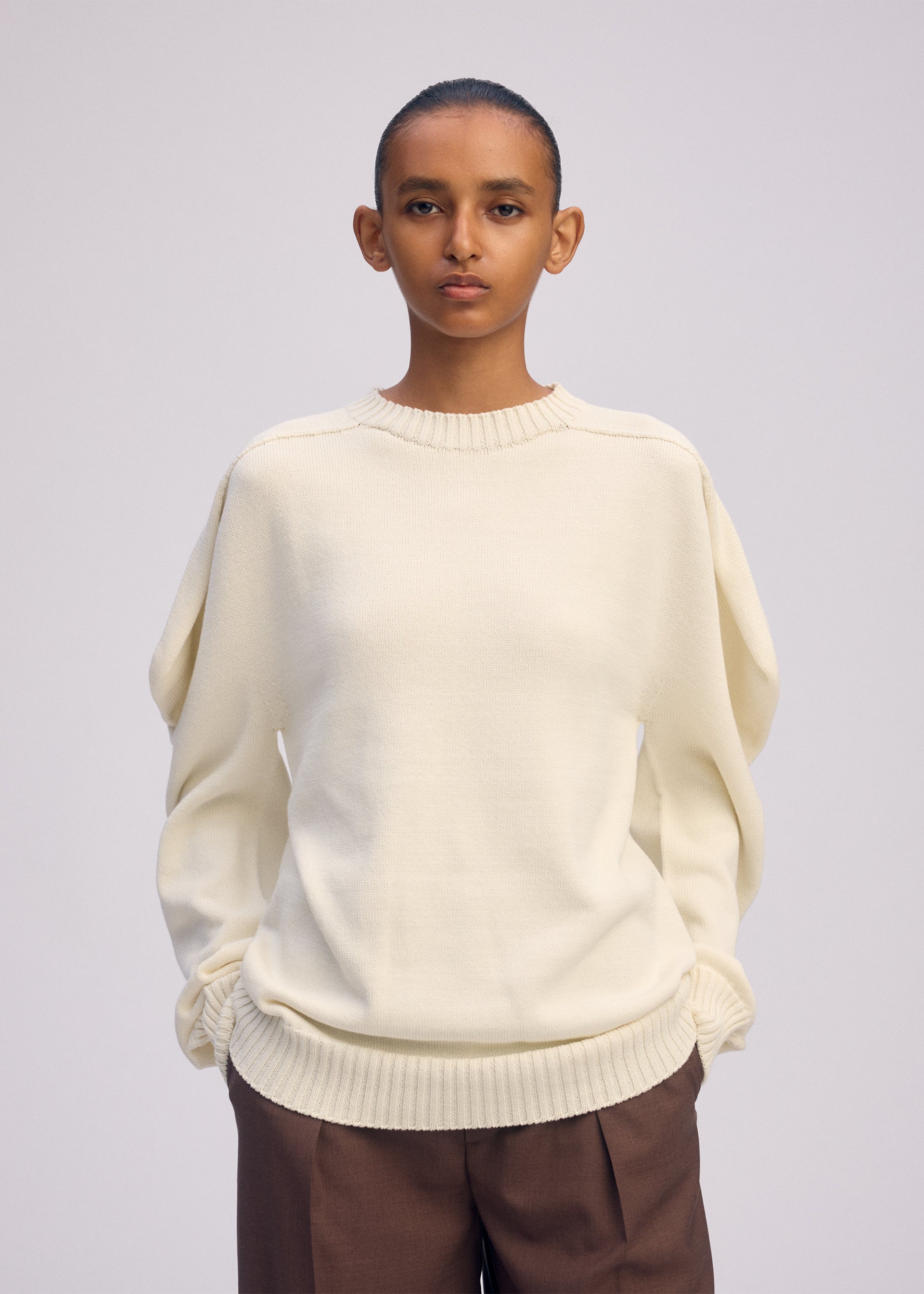 AKIMBO KNIT – ISSEY MIYAKE ONLINE STORE