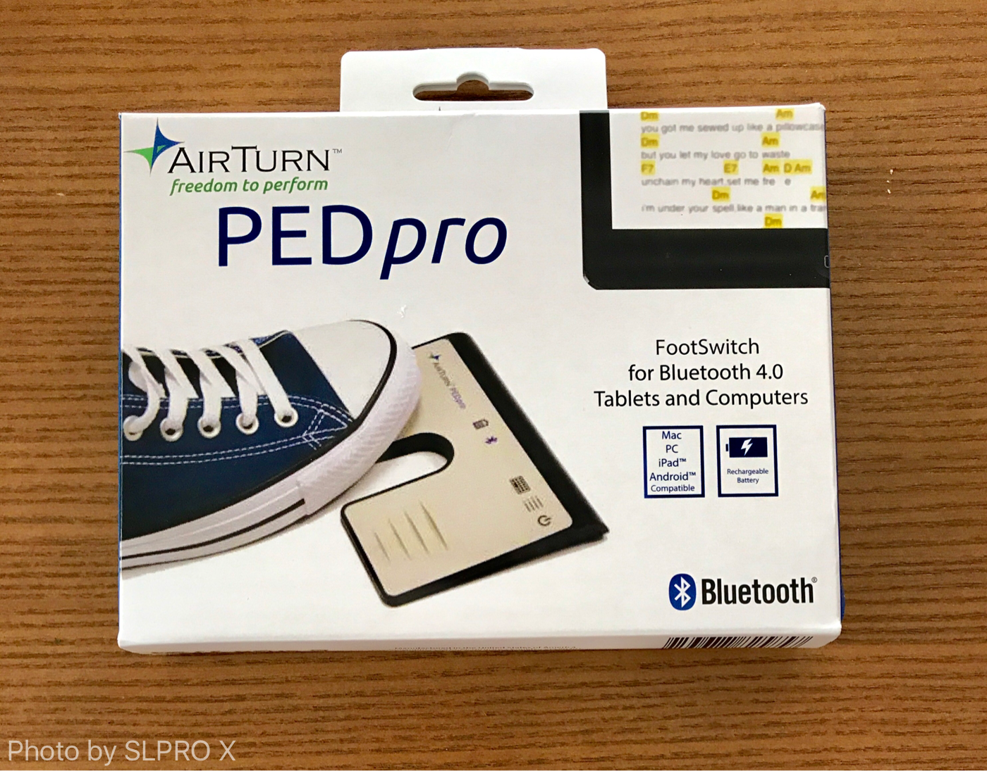 レビュー]電子楽譜用のめくりペダル Air Turn PED pro（エアターンプロ