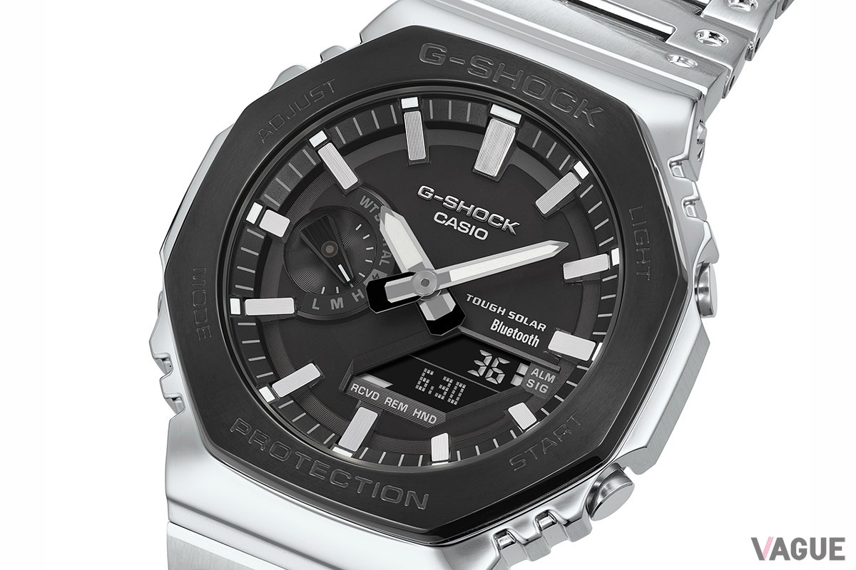 力強さと知性際立つブラックベゼル――最新「フルメタルG-SHOCK」が