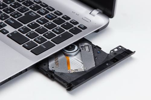 日本製11型ノート「VAIO Pro PF」の魅力に迫る。外観一新・より軽く | VAIO