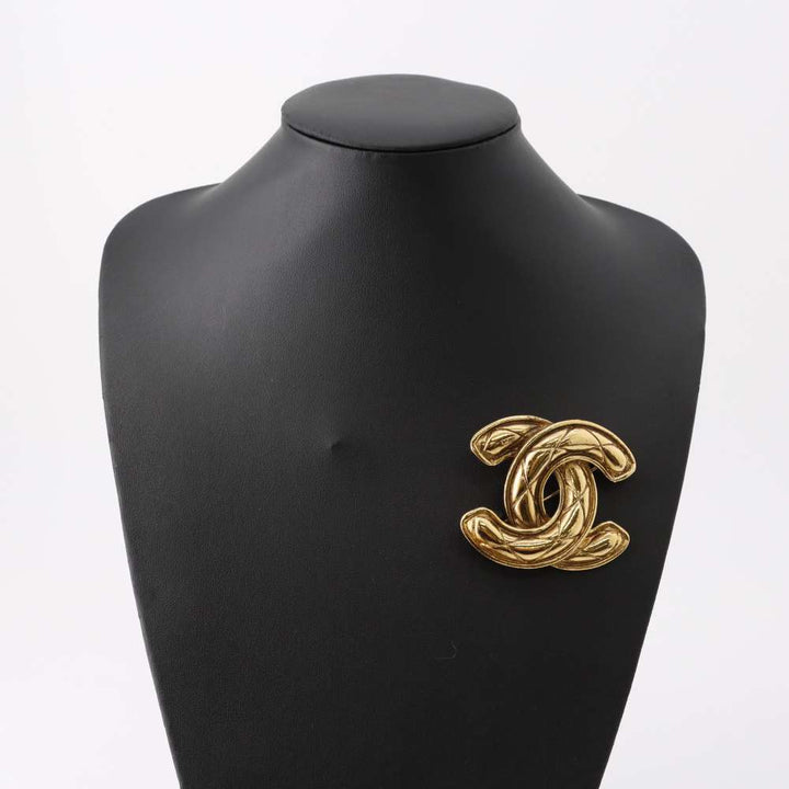 CHANEL ココマーク マトラッセ ブローチ – VALTIQUE VINTAGE TOKYO