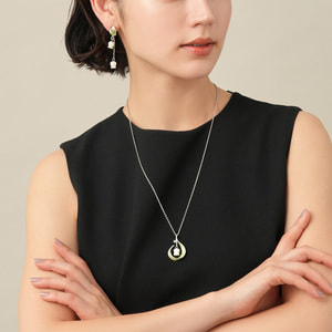 VBRP511955MP 白蝶貝 すずらん ネックレス｜ネックレス｜ヴァンドーム