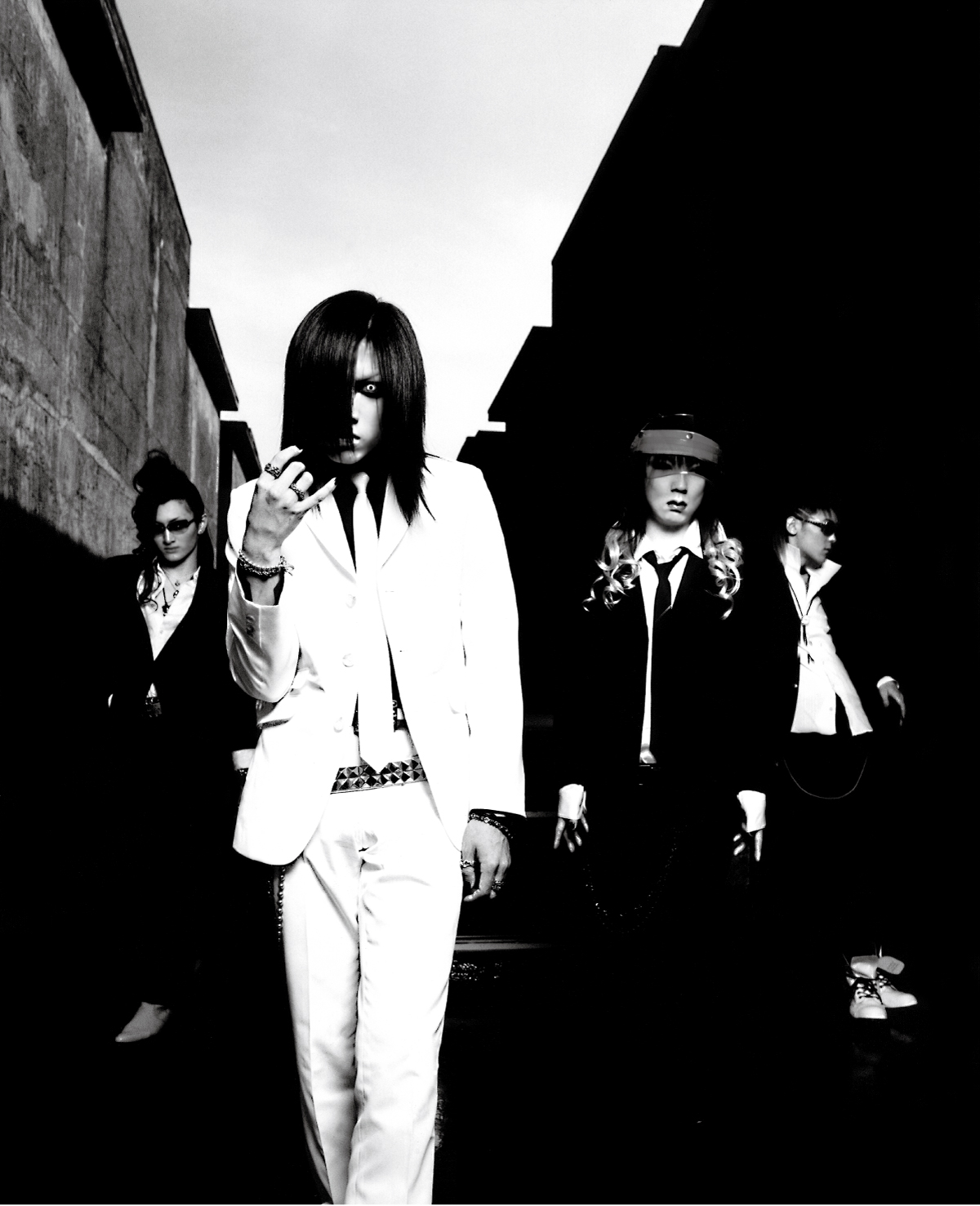 蜉蝣、活動8年すべての音源・映像作品を収めた完全版 『蜉蝣COMPLETE