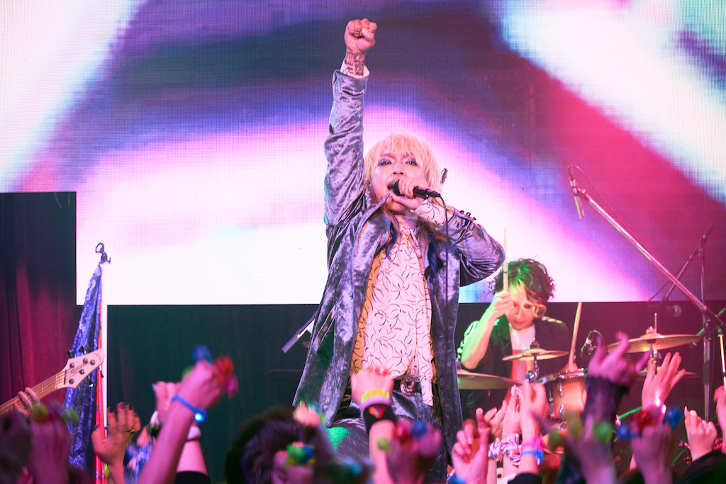 2023.11.11 ν[NEU]×mitsu＠渋谷REX – ROCKの総合情報サイトVif