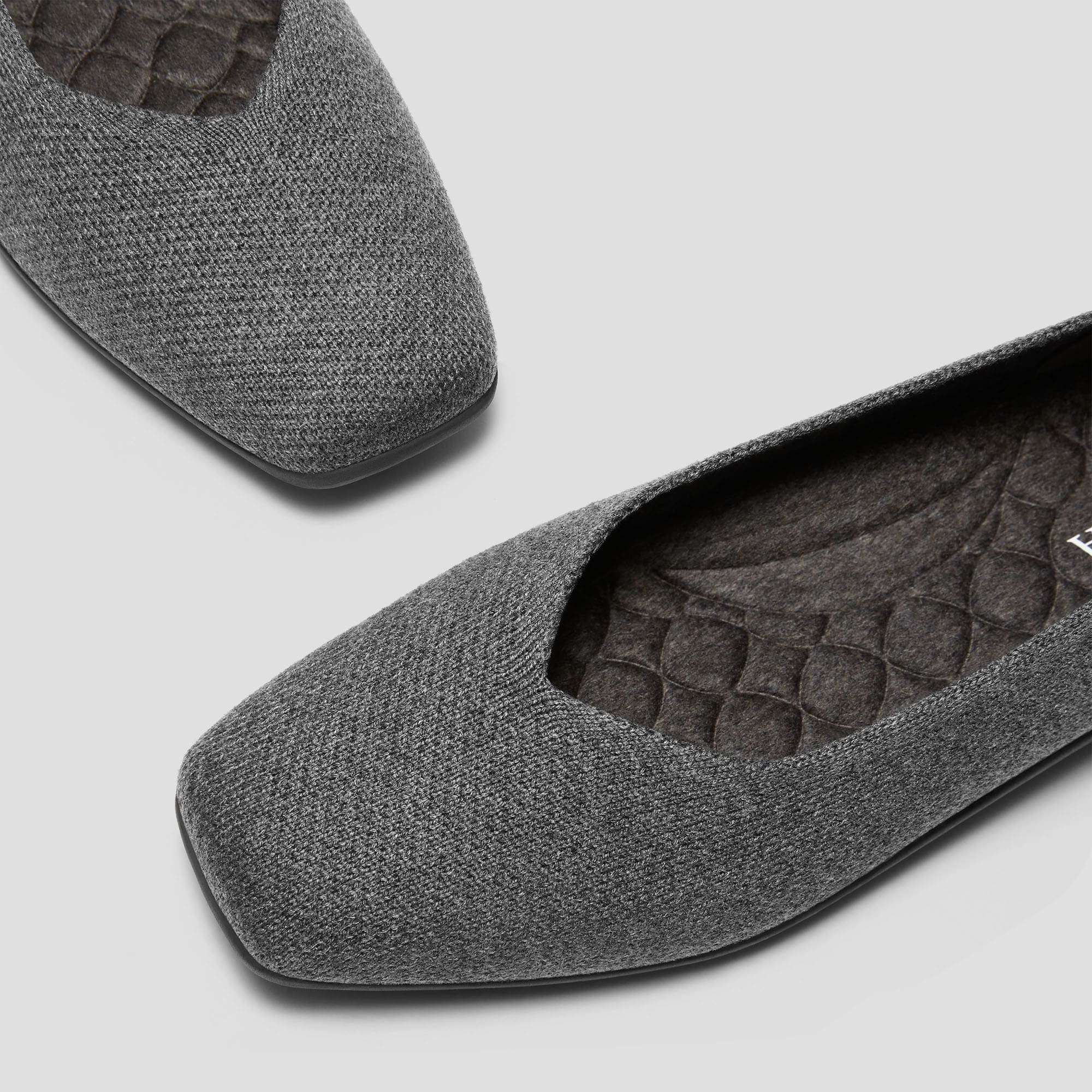 Margot™ Walker 超撥水] スクエアトゥ 超軽量 厚底 フラットシューズ