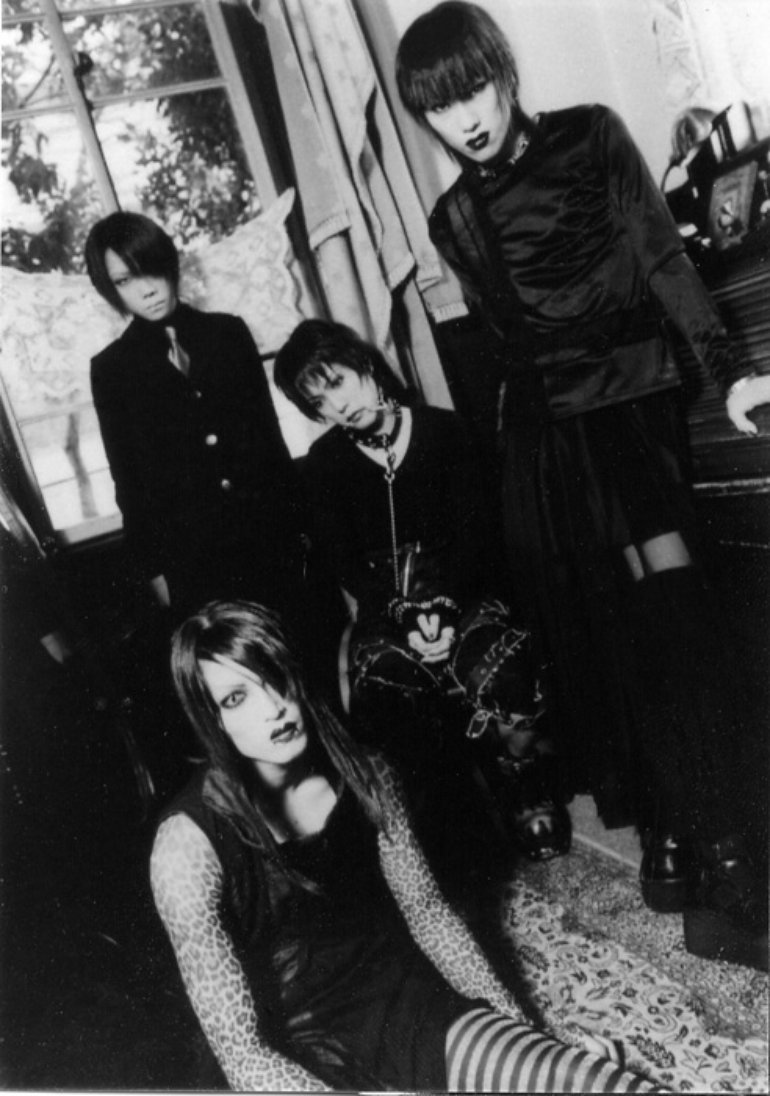 deadman group photo for SiteOfScafFold | vkgy (ブイケージ)