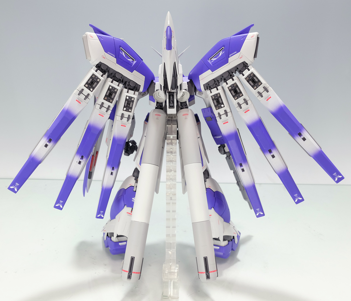 MG 1/100 Hi-νガンダム 