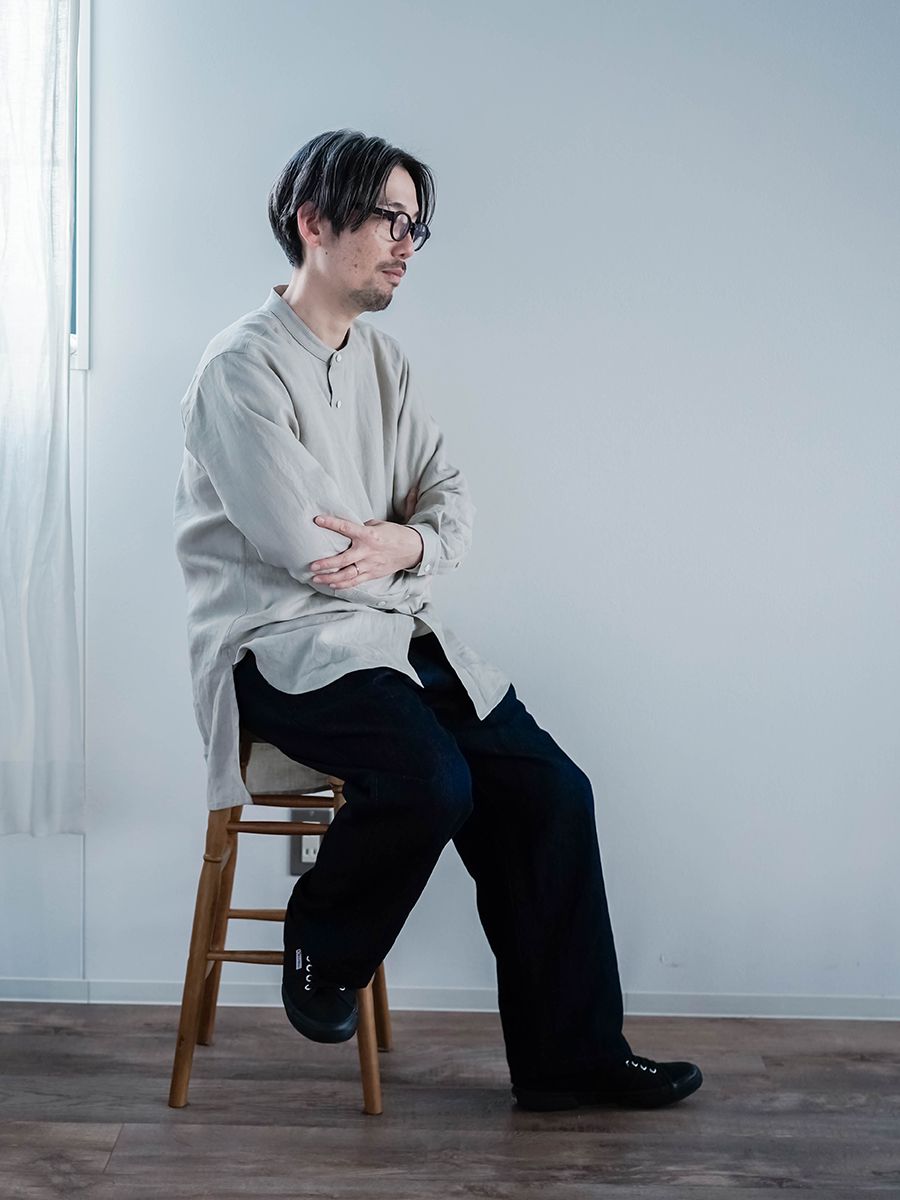 リネンシャツ】首のラインに沿う美しい！ バンドカラー ロングシャツ