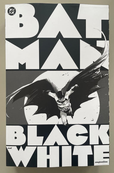 Batman Black & White Compendium TP