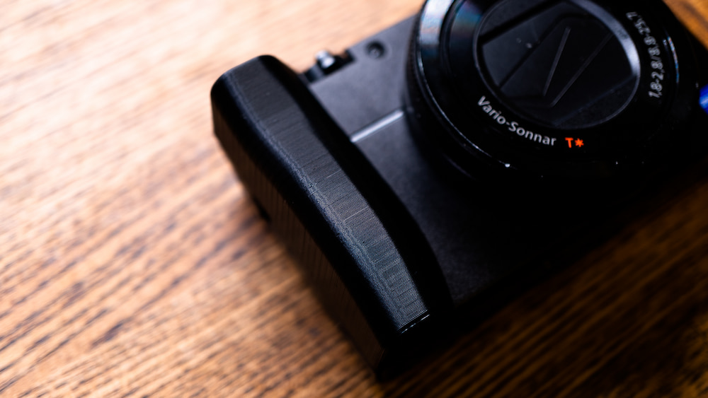 レビュー】ソニーRX100用のグリップnaimonoLab CG-RX100は純正より握り