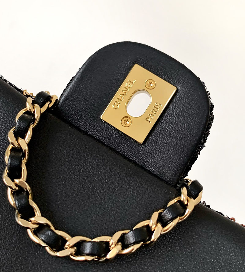 シャネル バッグ 2025 新作 CHANEL ミニフラップバッグ 入手困難 黒