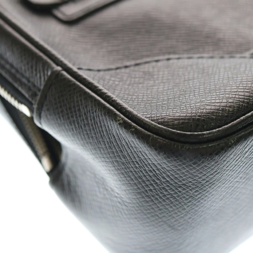 LOUIS VUITTON(ルイヴィトン) タイガレザー パヴェル セカンドバッグ