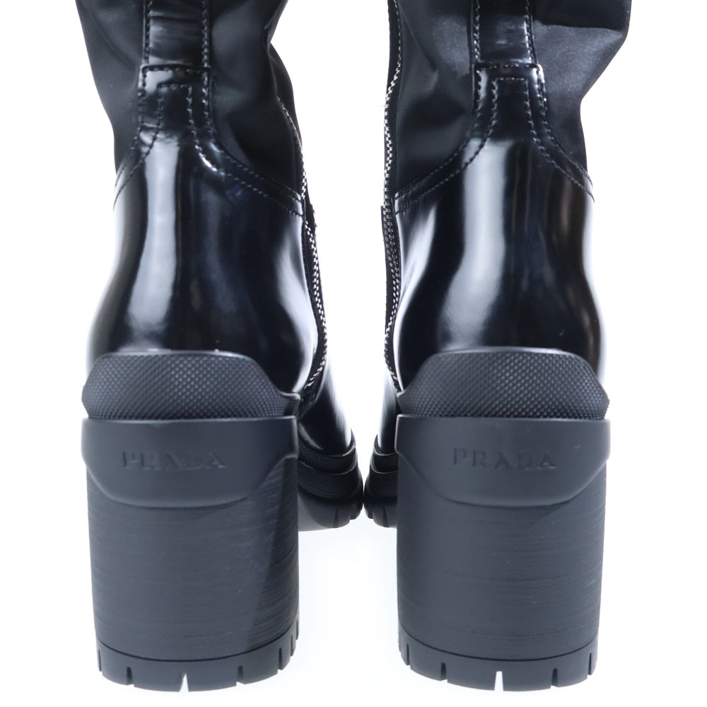 PRADA(プラダ) RE-NYLON リナイロン トライアングルロゴプレート