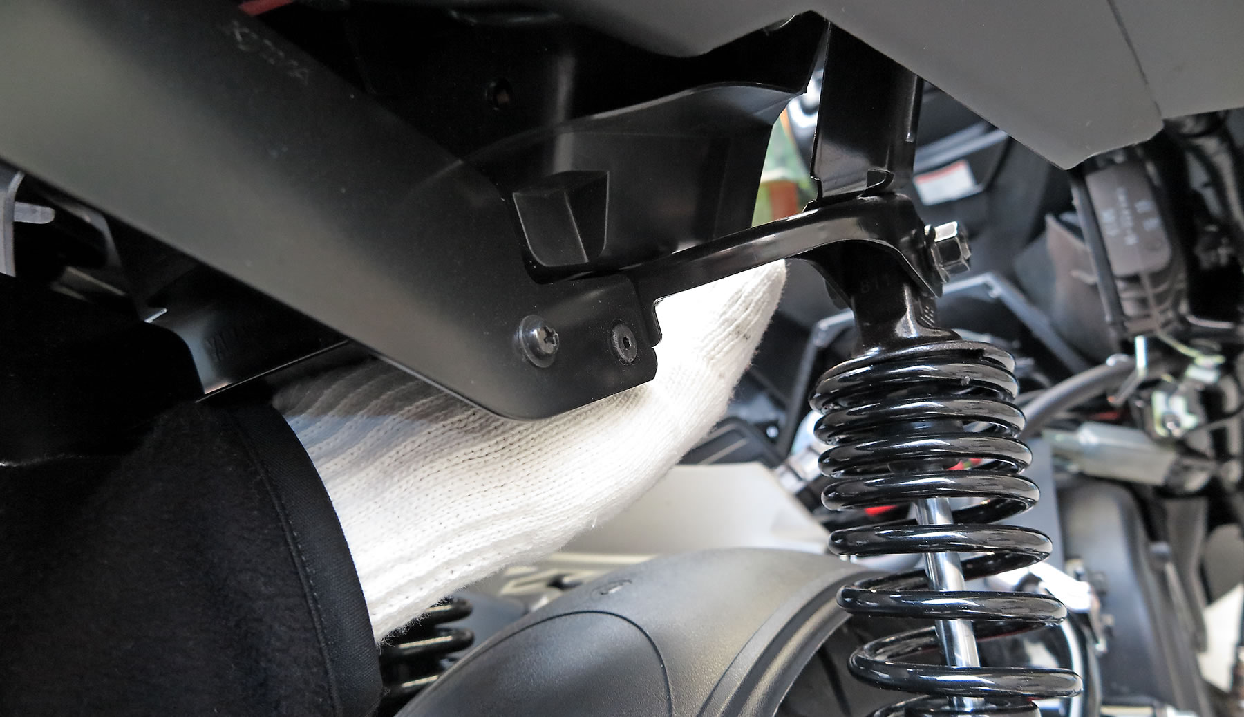 シグナスX 4型 リアサス 新車外し シグナスX 4型 新車外し 純正