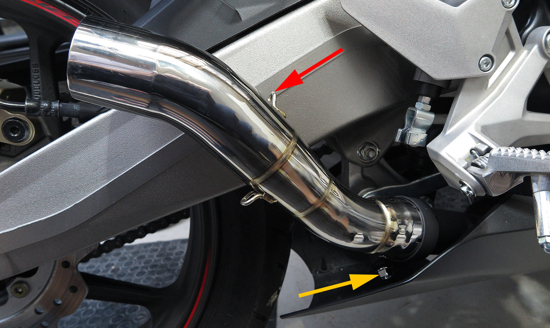 MC51 CBR250RR スリップオンマフラー3